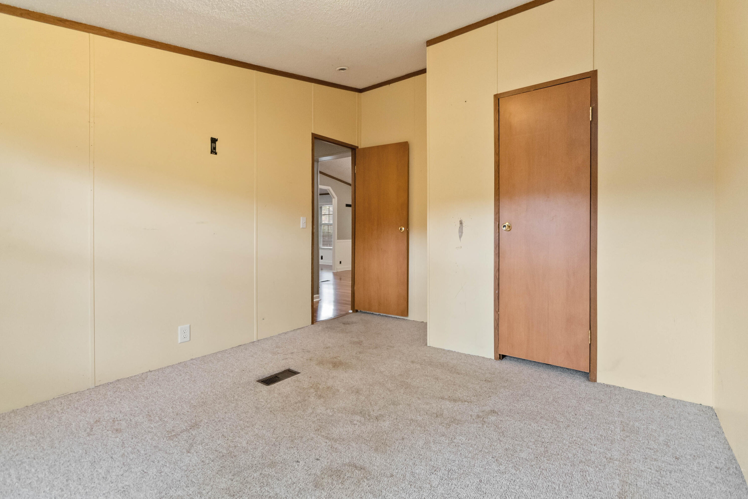 959 Sallys Branch Road East London, KY 40741 - Photo 23 of 44 022