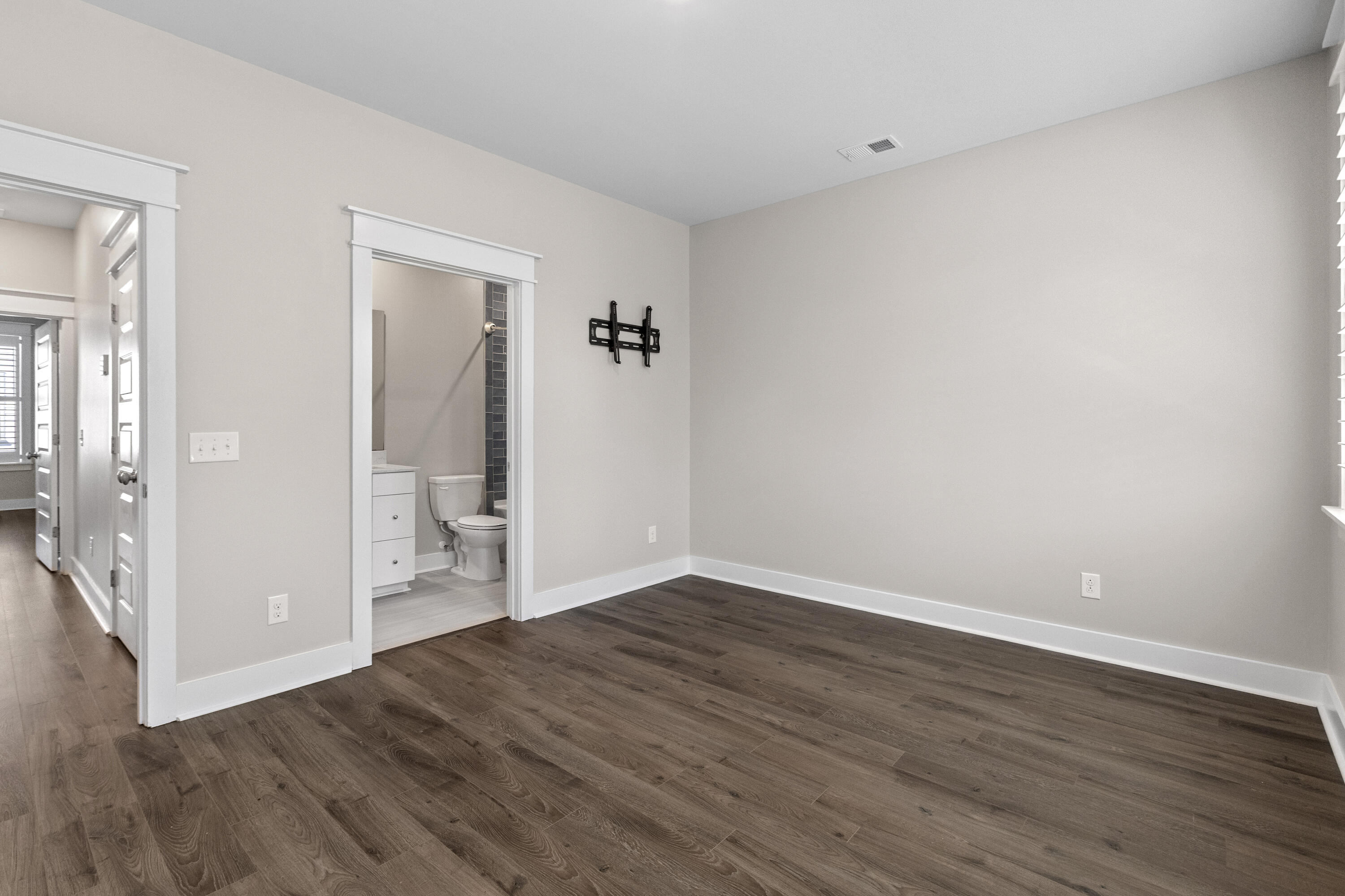 1623 Florentia Street, Unit N2 Mount Pleasant, SC 29464 - Photo 26 of 46 1623FlorentiaSt-CasaVerdeMediaLLC26