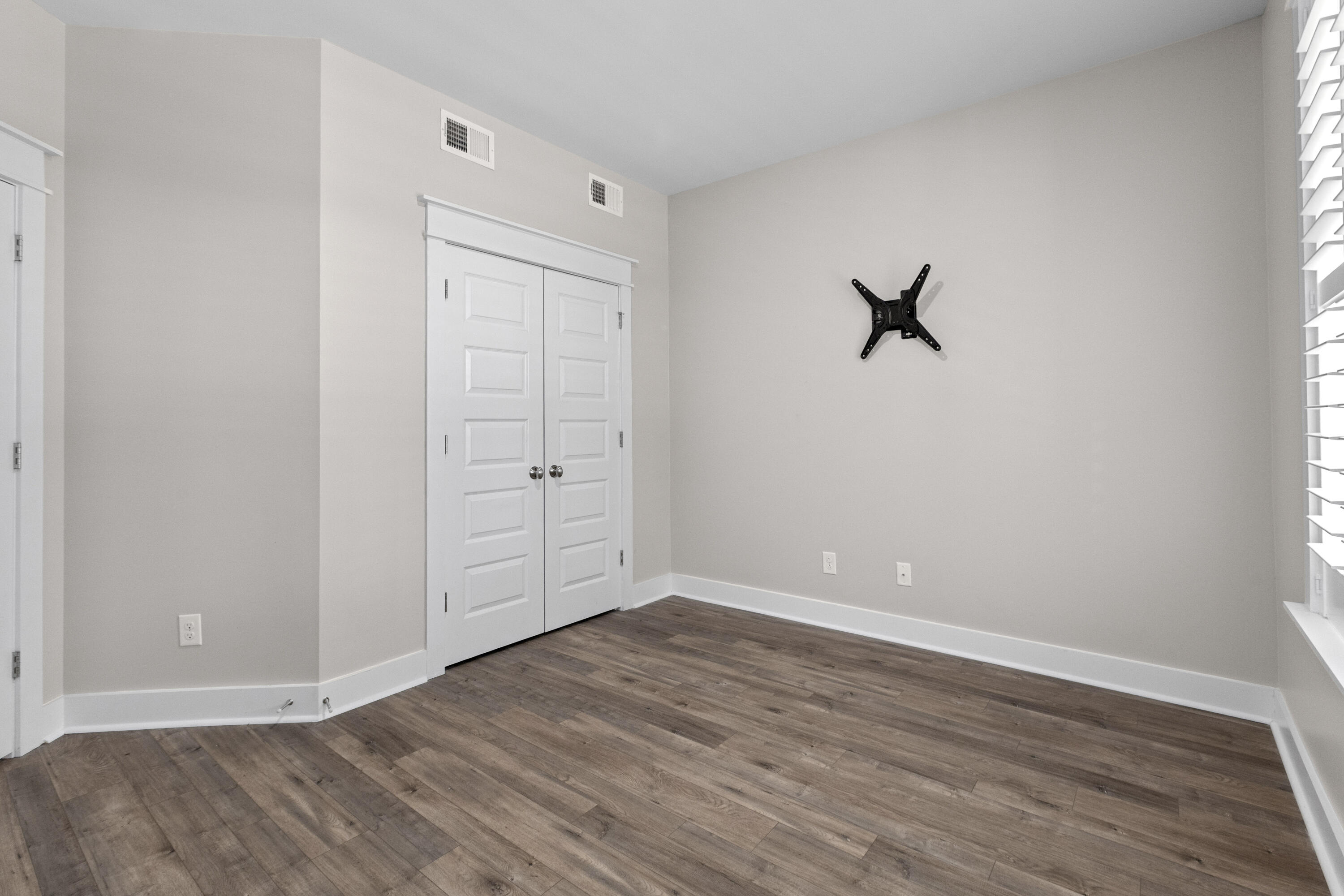 1623 Florentia Street, Unit N2 Mount Pleasant, SC 29464 - Photo 5 of 46 1623FlorentiaSt-CasaVerdeMediaLLC5