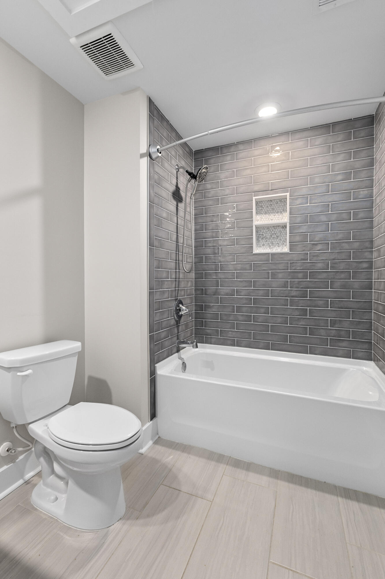 1623 Florentia Street, Unit N2 Mount Pleasant, SC 29464 - Photo 7 of 46 1623FlorentiaSt-CasaVerdeMediaLLC7