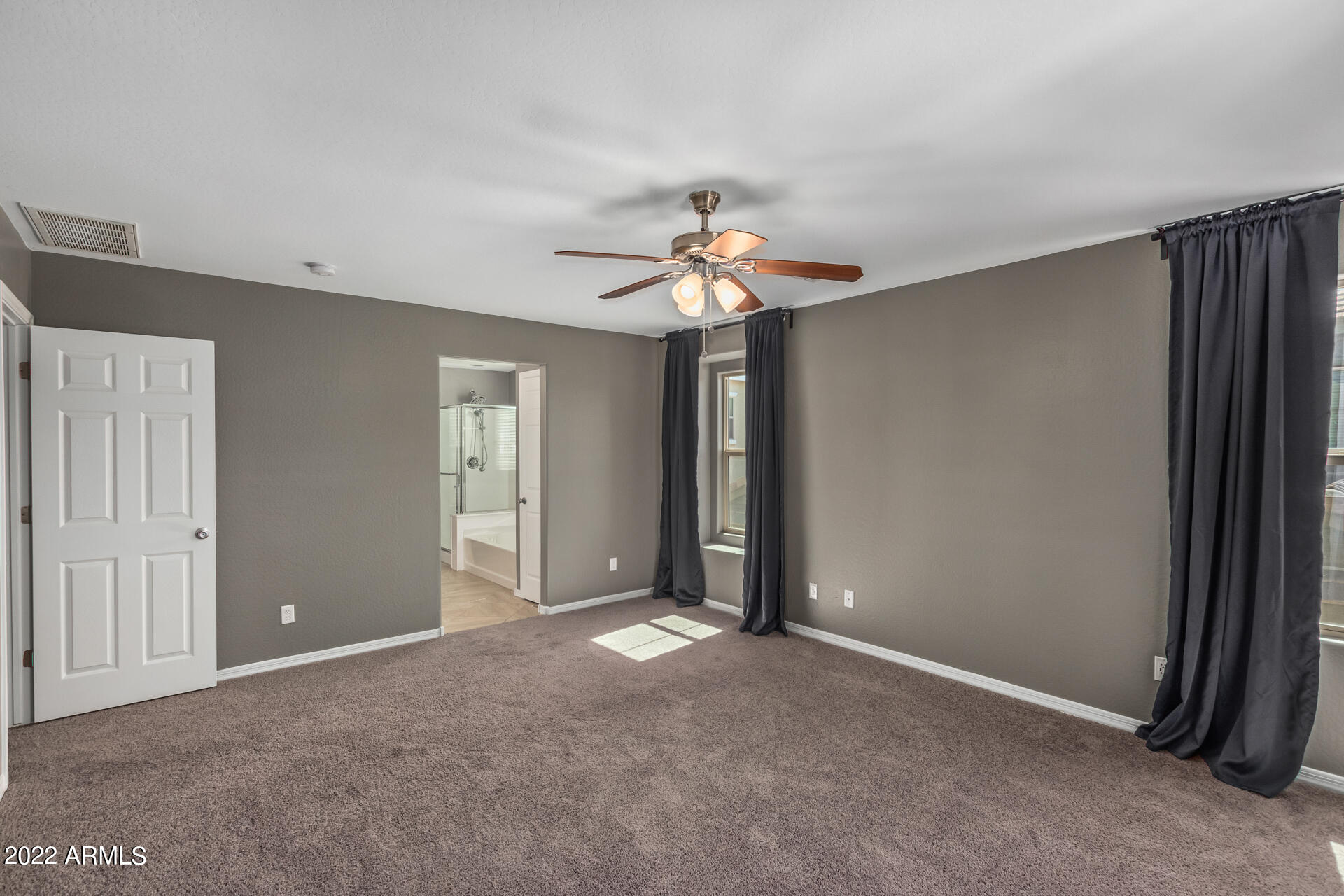 437 North Ranger Trail Gilbert, AZ 85234 - Photo 6 of 33 10 - Ranger