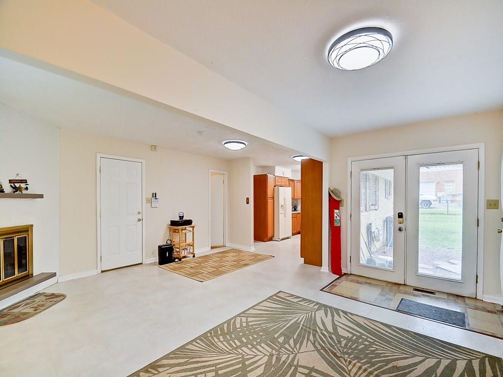 234 Bennington Road Indianapolis, IN 46227 - Photo 11 of 25 Gallery Image 11
