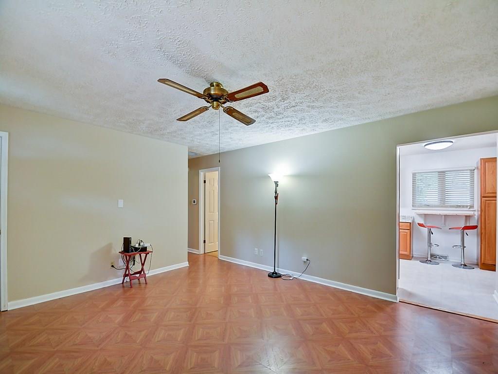 234 Bennington Road Indianapolis, IN 46227 - Photo 4 of 25 Gallery Image 4