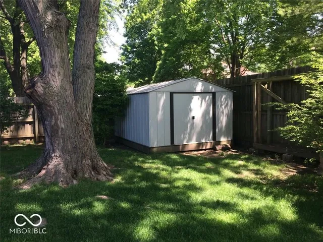 $2,350 | 108 Willowood Lane, Fishers, IN 46038