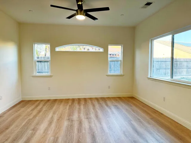 $429,000 | 510 Stonehaven Drive, Los Banos, CA 93635