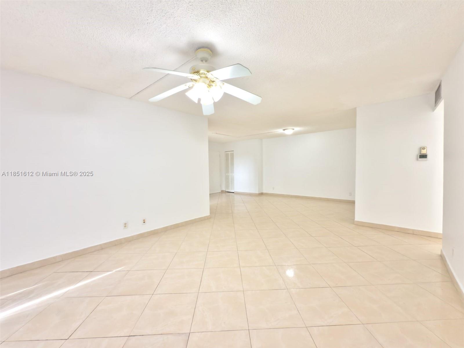 942 Northeast 199th Street, Unit 302 Miami, FL 33179 - Photo 17 of 23