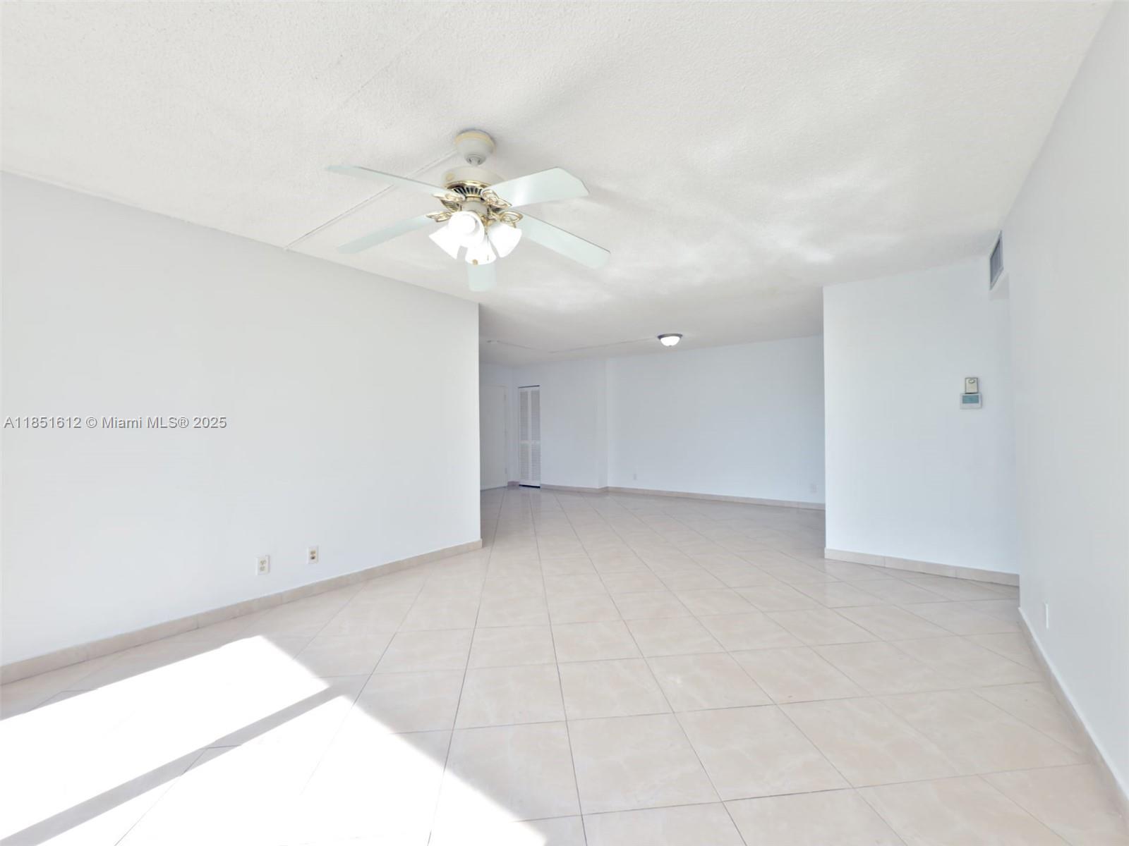 942 Northeast 199th Street, Unit 302 Miami, FL 33179 - Photo 8 of 23