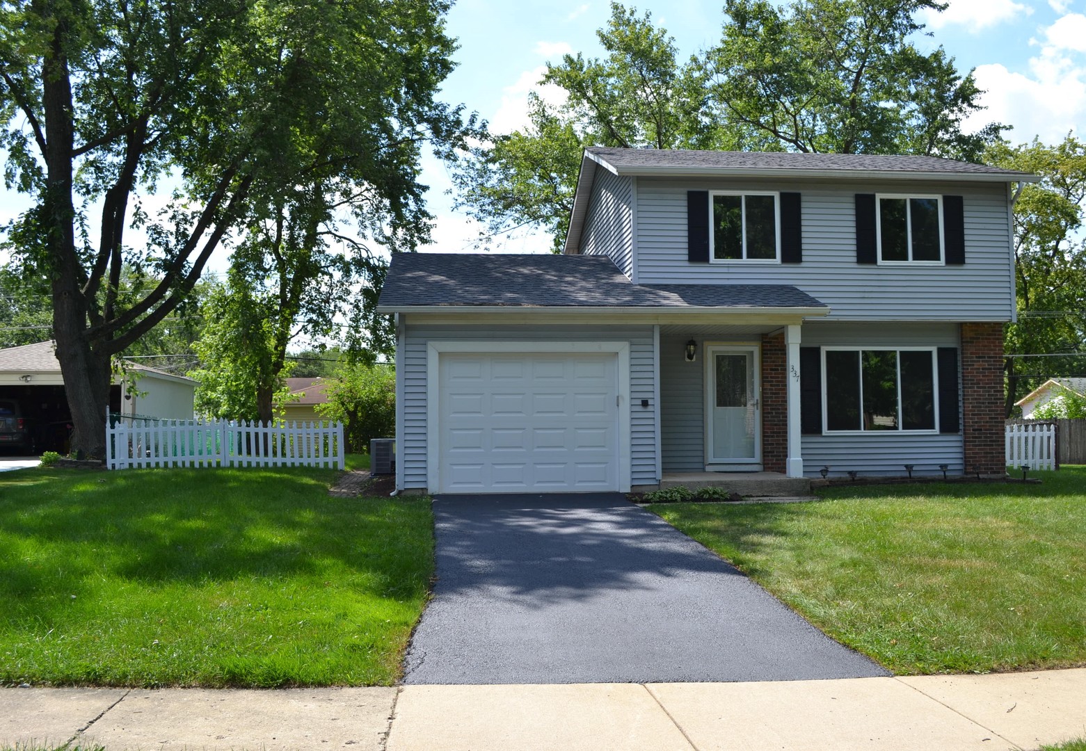 337 Rockhurst Road Bolingbrook, IL 60440 - Photo 1 of 22