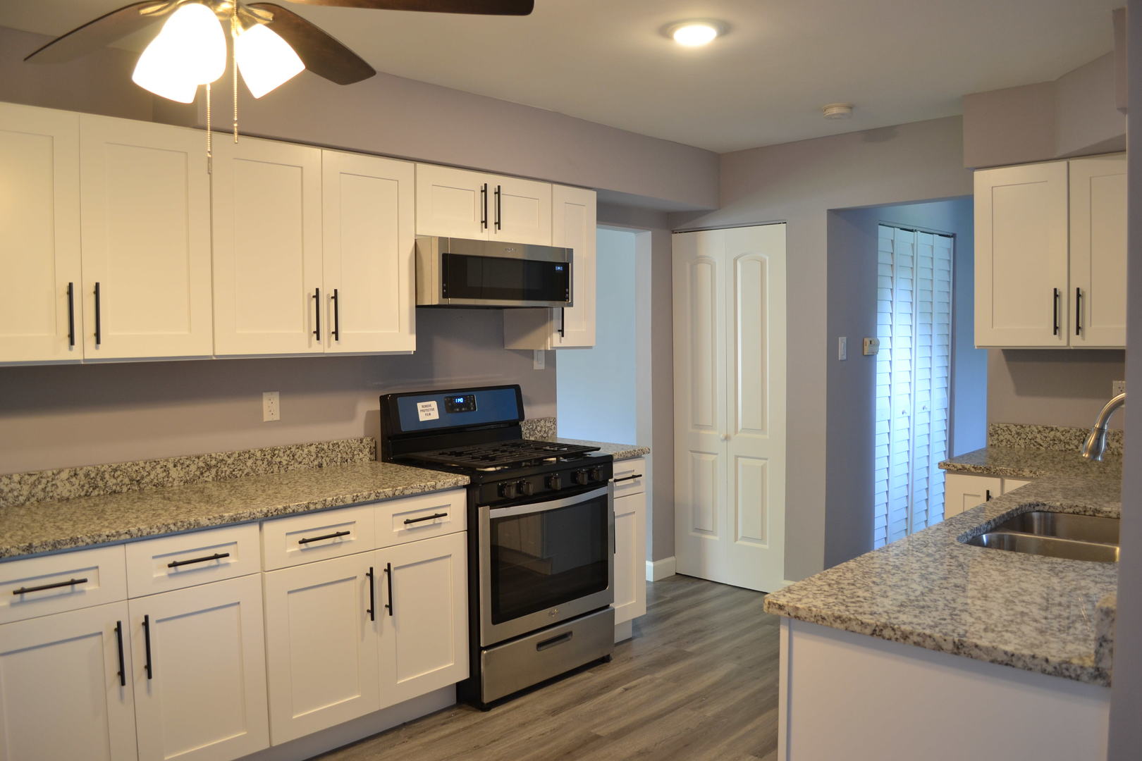 337 Rockhurst Road Bolingbrook, IL 60440 - Photo 6 of 22