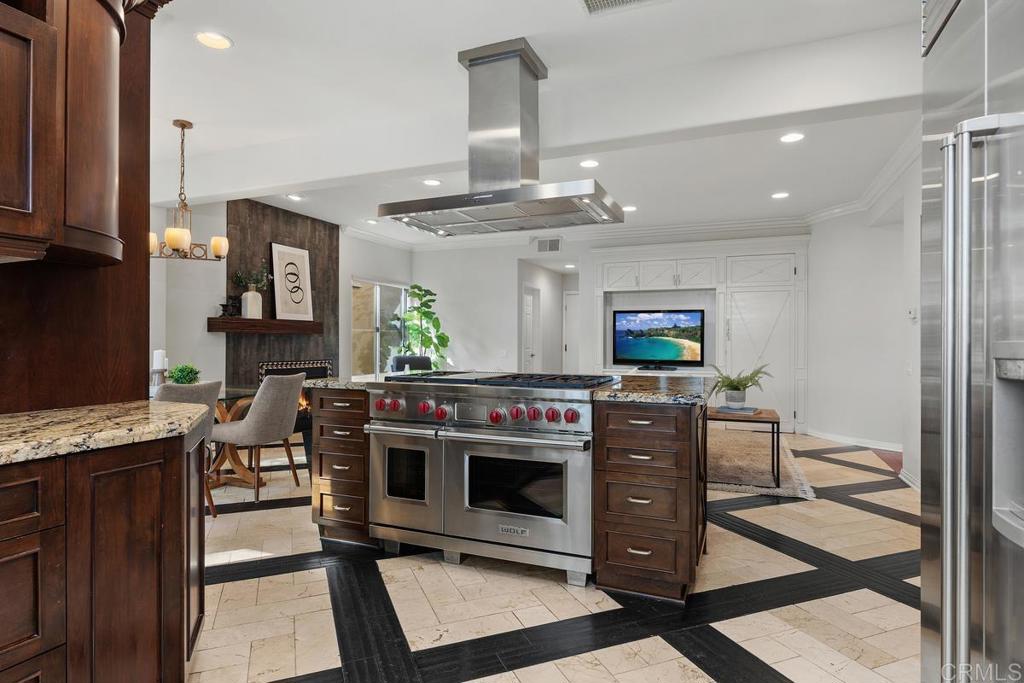 12919 Chaparral Ridge Road San Diego, CA 92130 - Photo 9 of 40 Gallery Image 9