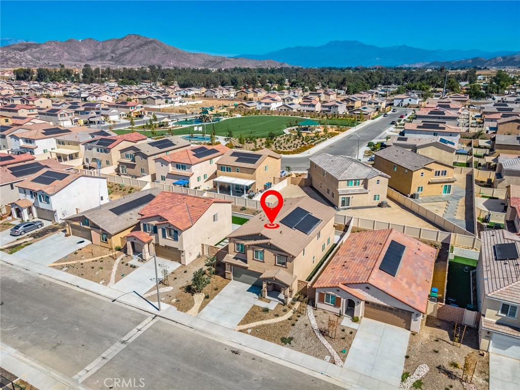 28876 Camaro Drive Winchester, CA 92596 - Photo 38 of 44 an aerial view of multiple house with outdoor space