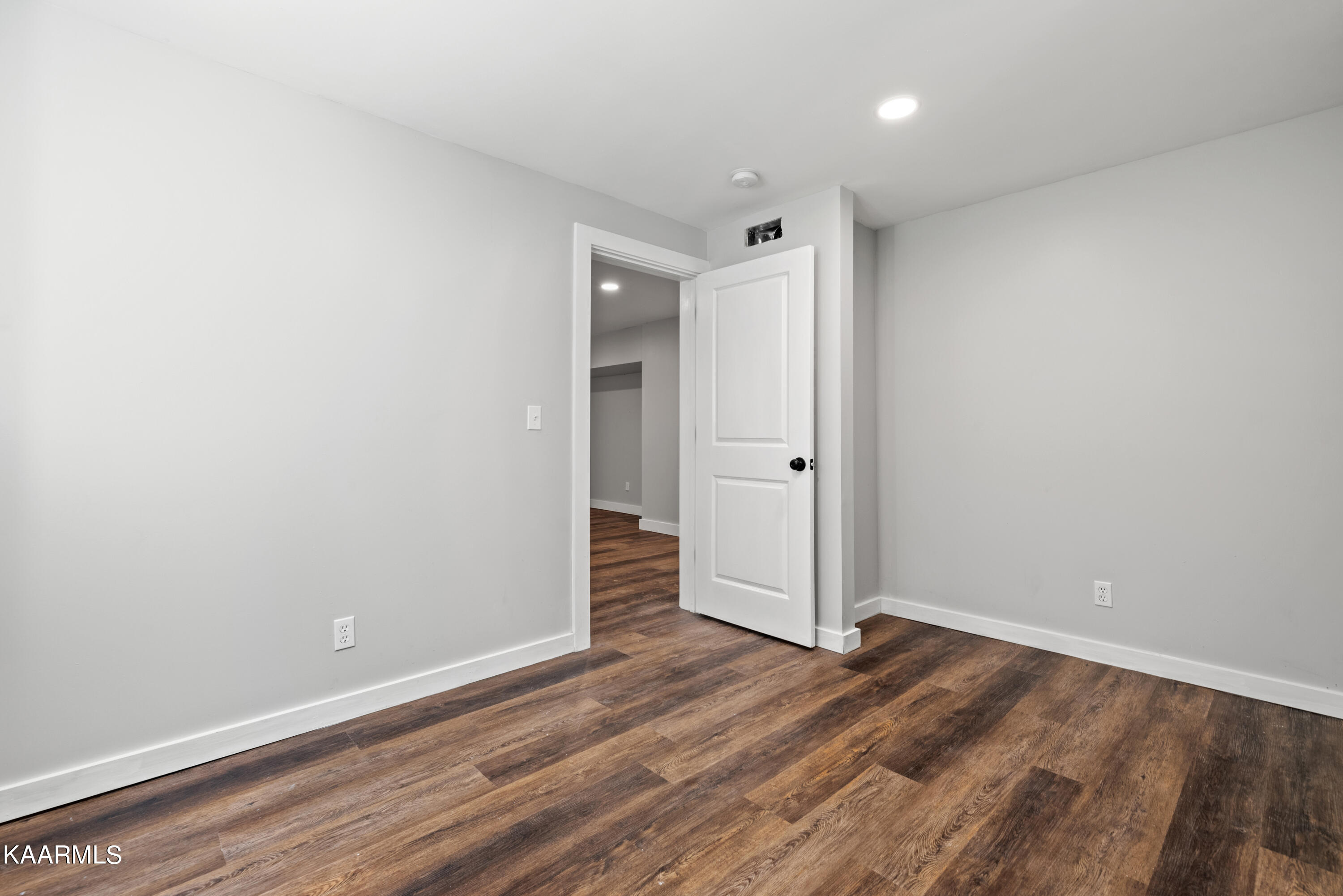 236 Outer Drive Oak Ridge, TN 37830 - Photo 25 of 30 Outer236 (86)