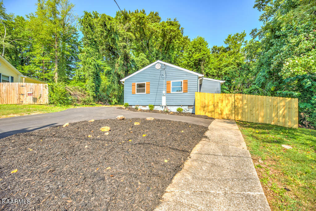 236 Outer Drive Oak Ridge, TN 37830 - Photo 9 of 30 Outer236e (2)-Edit