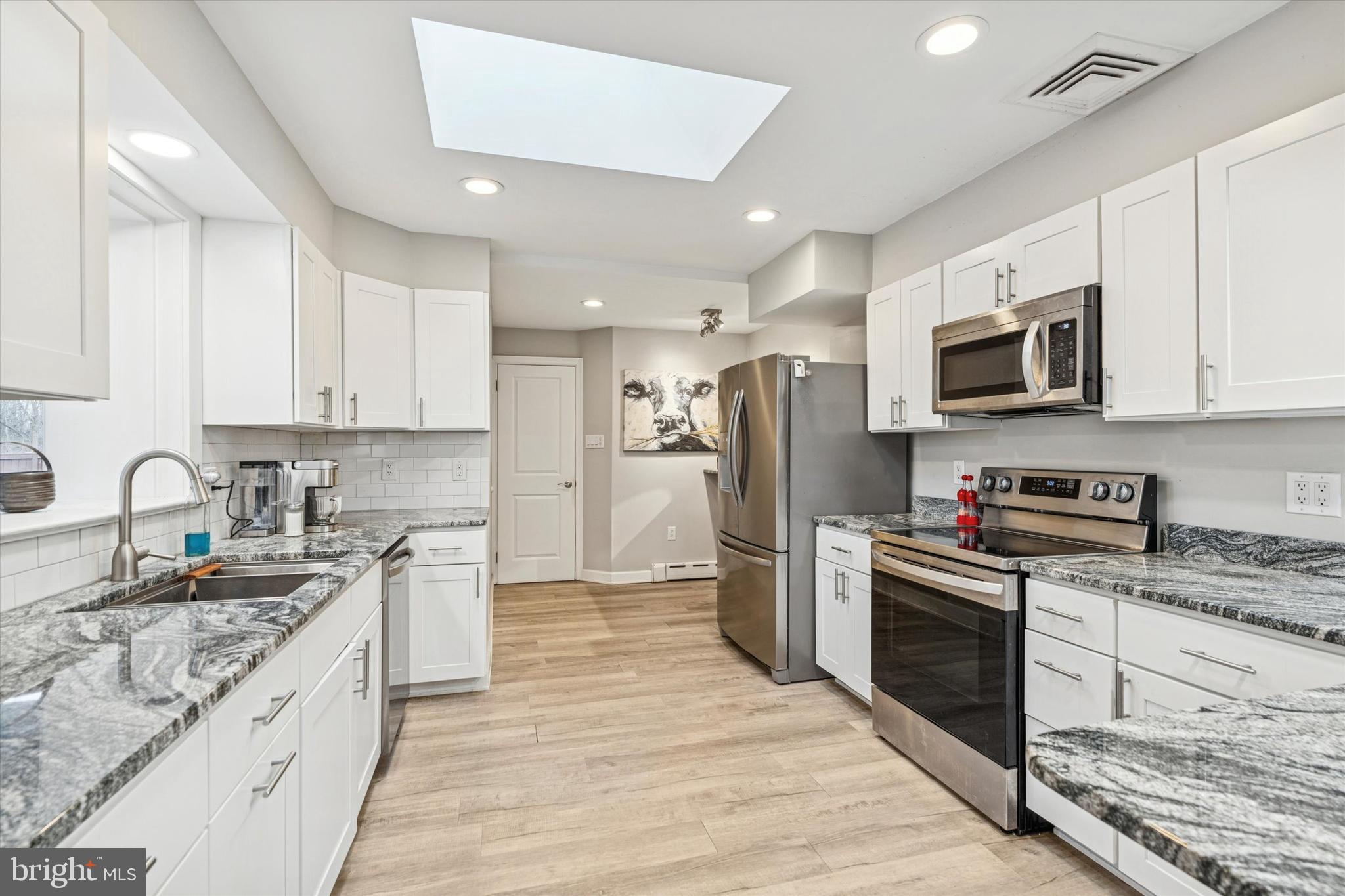 591 West Hoffecker Road Pottstown, PA 19465 - Photo 10 of 25 Kitchen