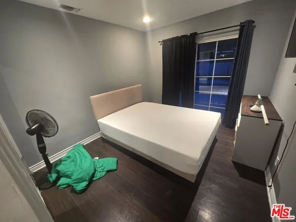 $6,675 | 19150 Topham Street, Tarzana, CA 91356