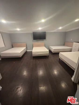 $6,675 | 19150 Topham Street, Tarzana, CA 91356