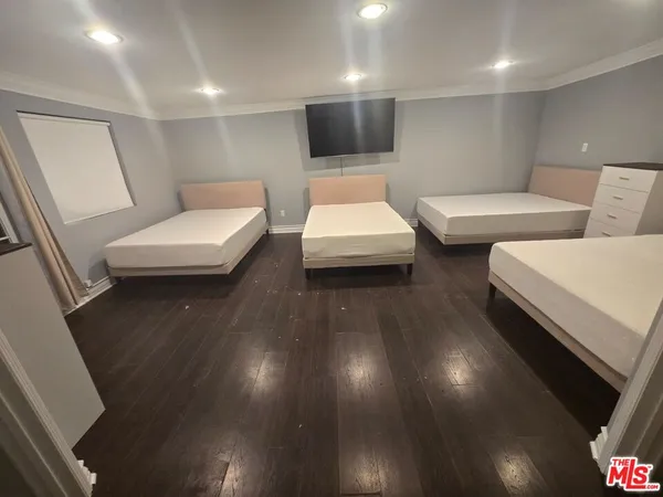 $6,675 | 19150 Topham Street, Tarzana, CA 91356