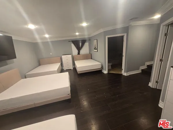 $6,675 | 19150 Topham Street, Tarzana, CA 91356