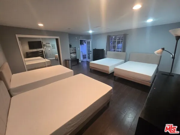 $6,675 | 19150 Topham Street, Tarzana, CA 91356