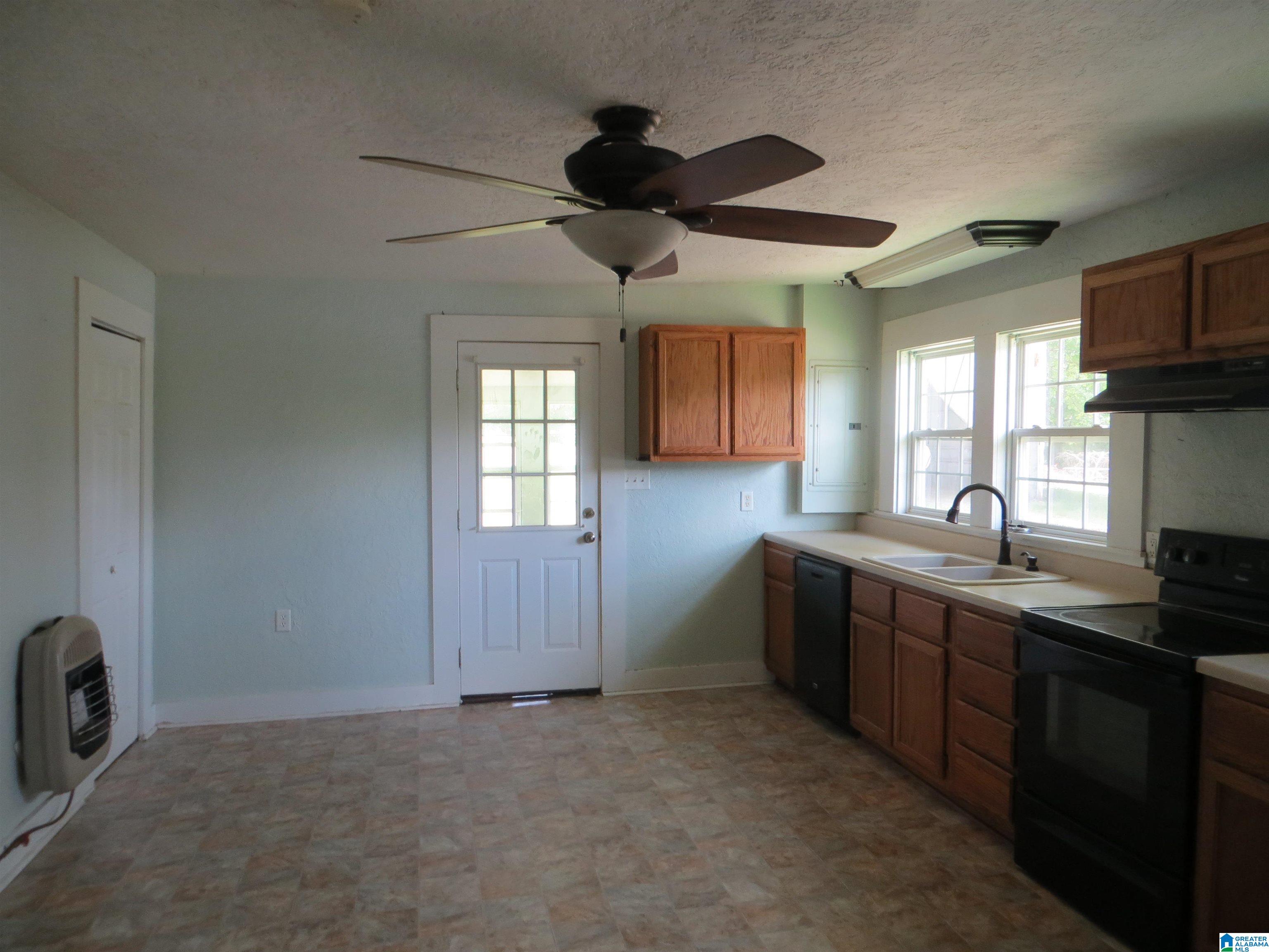 237 Pinson Road Anniston, AL 36201 - Photo 12 of 41 Gallery Image 12