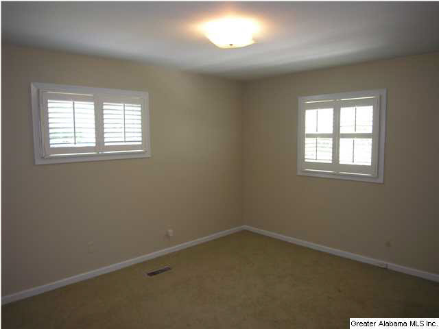 300 Willow Bend Road Birmingham, AL 35209 - Photo 8 of 19