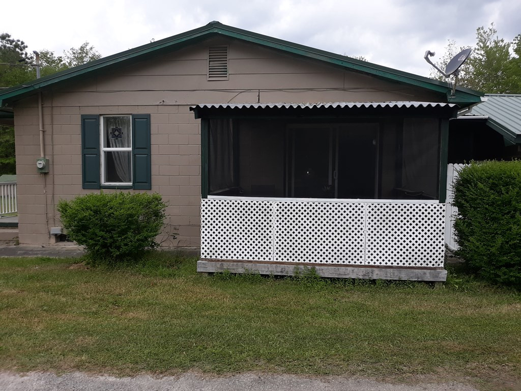 604 Sixty Six Road Branchville, SC 29432 - Photo 2 of 10