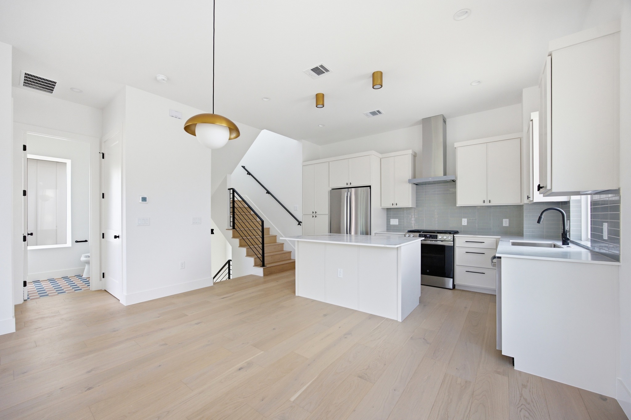 301 North Pleasant Valley Road, Unit 2 Austin, TX 78702 - Photo 8 of 25 Gallery Image 8