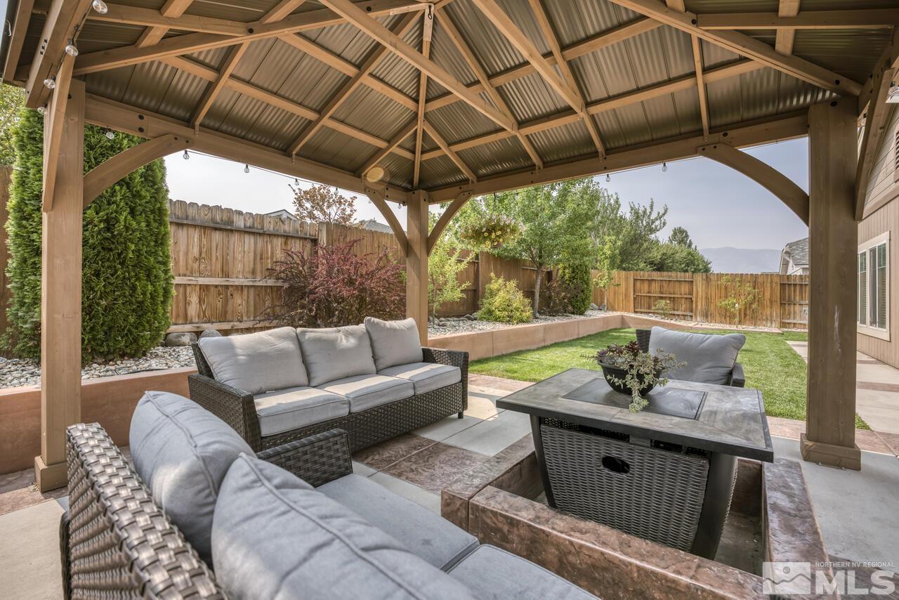 8950 Yeager Street Reno, NV 89506 - Photo 35 of 40 a view of a couches in the patio