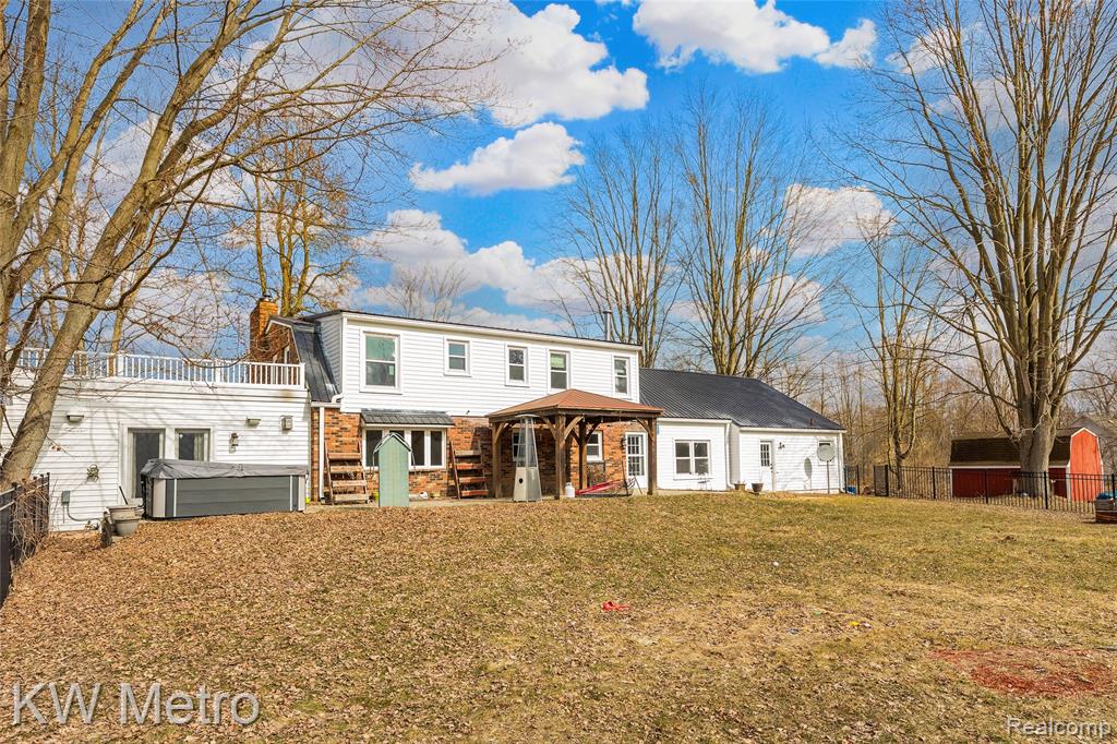 8665 Meskill Road Columbus, MI 48063 - Photo 4 of 55