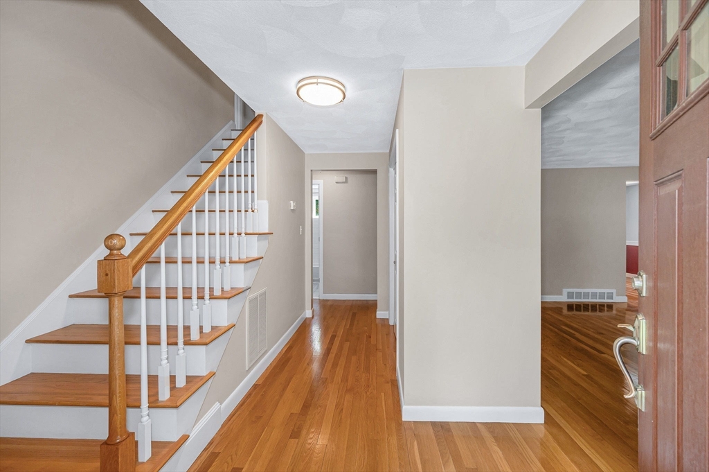 6 Peter Road North Reading, MA 01864 - Photo 3 of 39