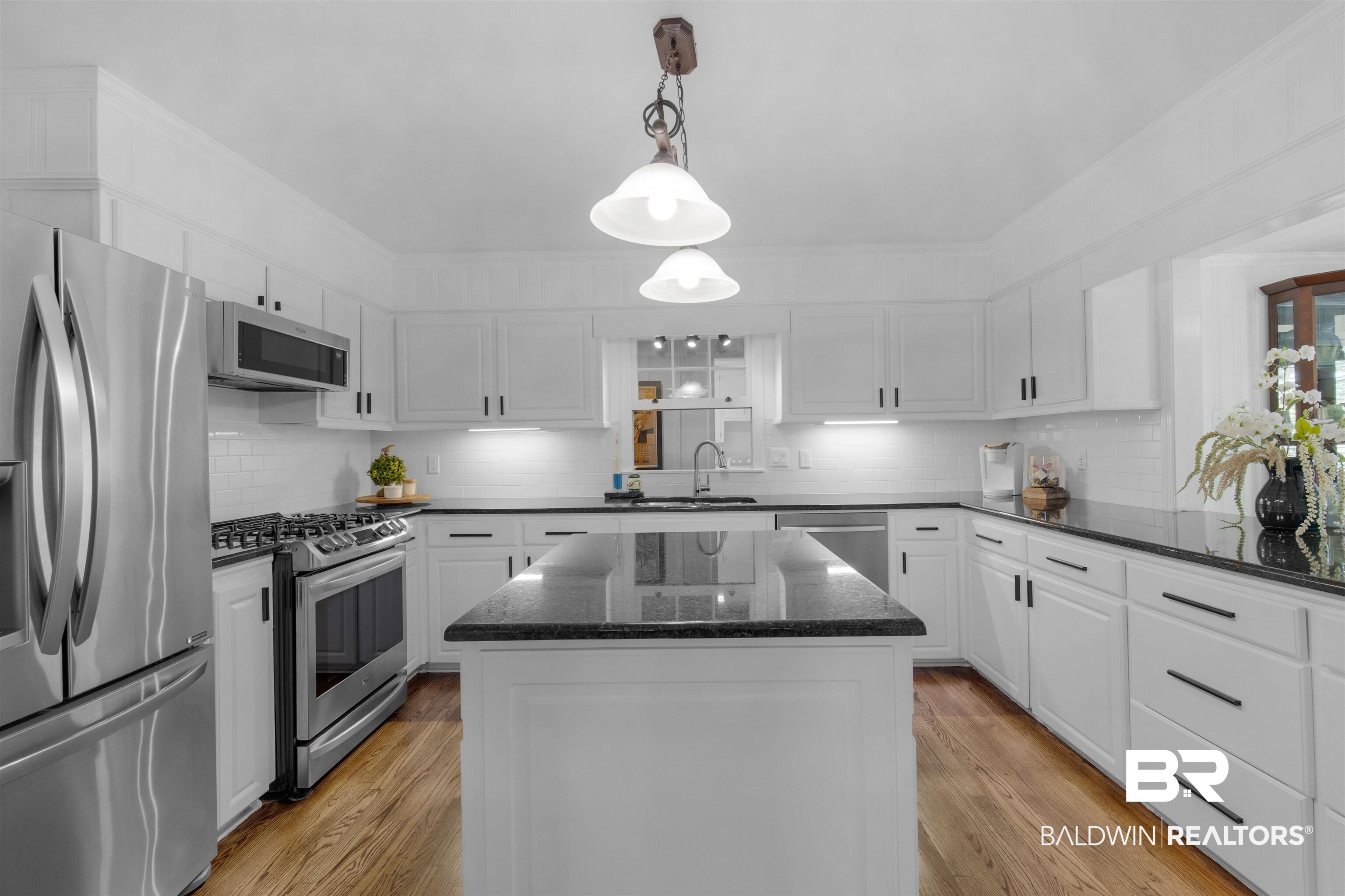 3070 Riverside Drive West Mobile, AL 36605 - Photo 13 of 47