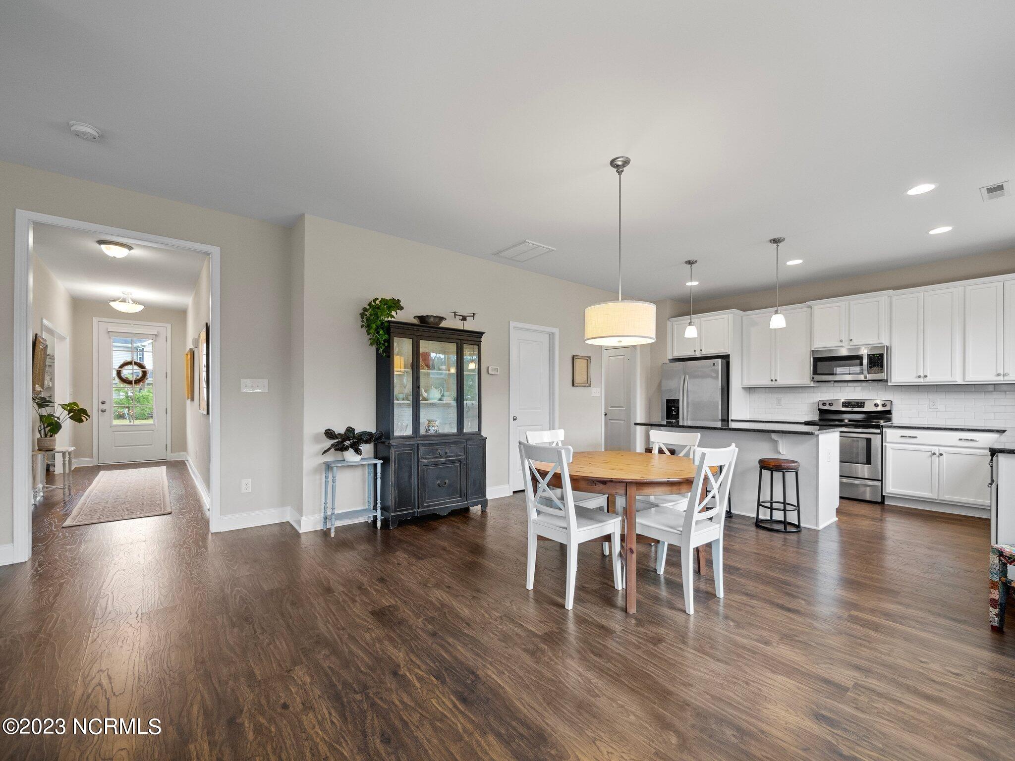 142 Poplar Branch Way Hampstead, NC 28443 - Photo 13 of 58 Eat In Area