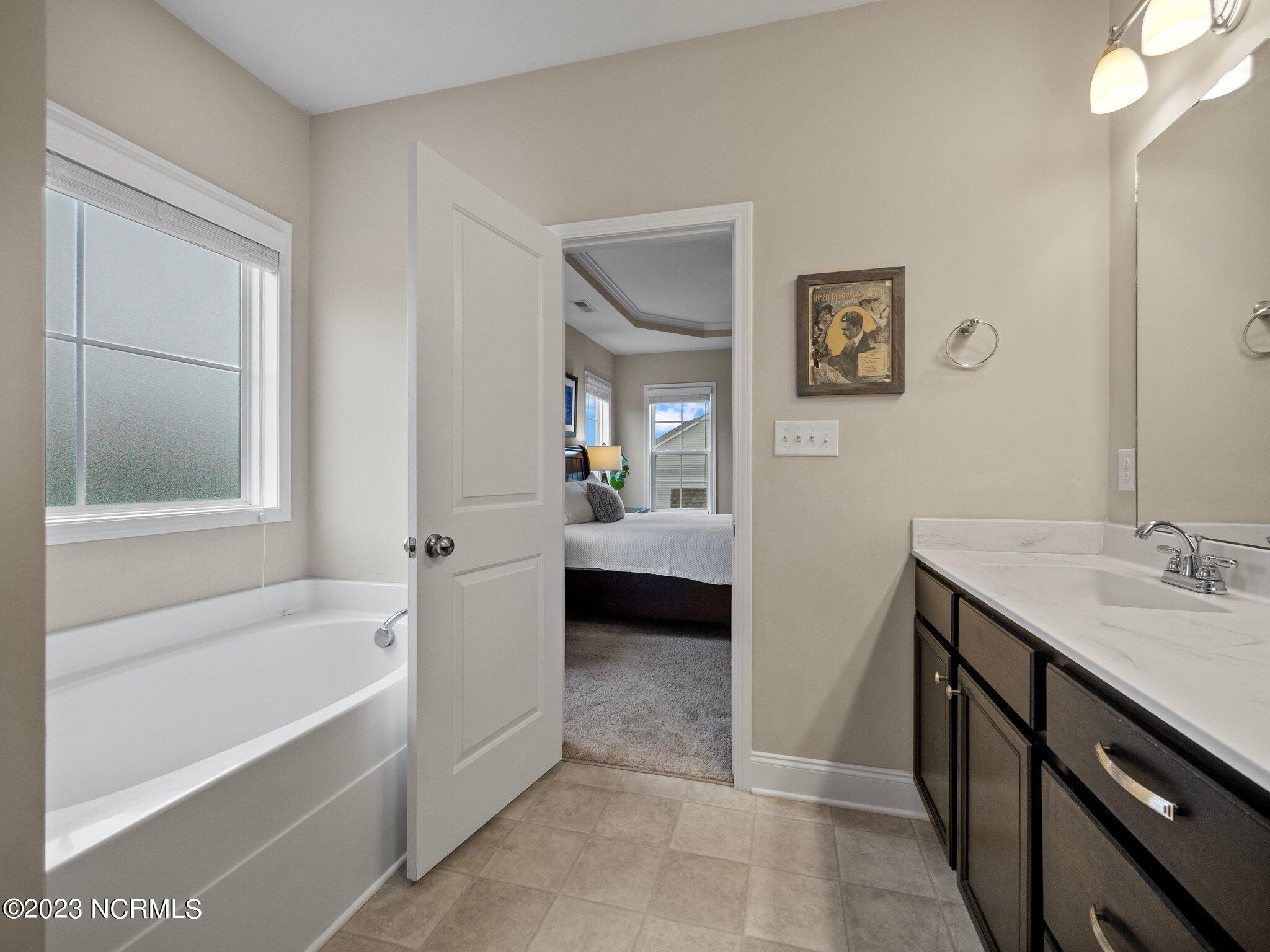 142 Poplar Branch Way Hampstead, NC 28443 - Photo 28 of 58 Master Bathroom