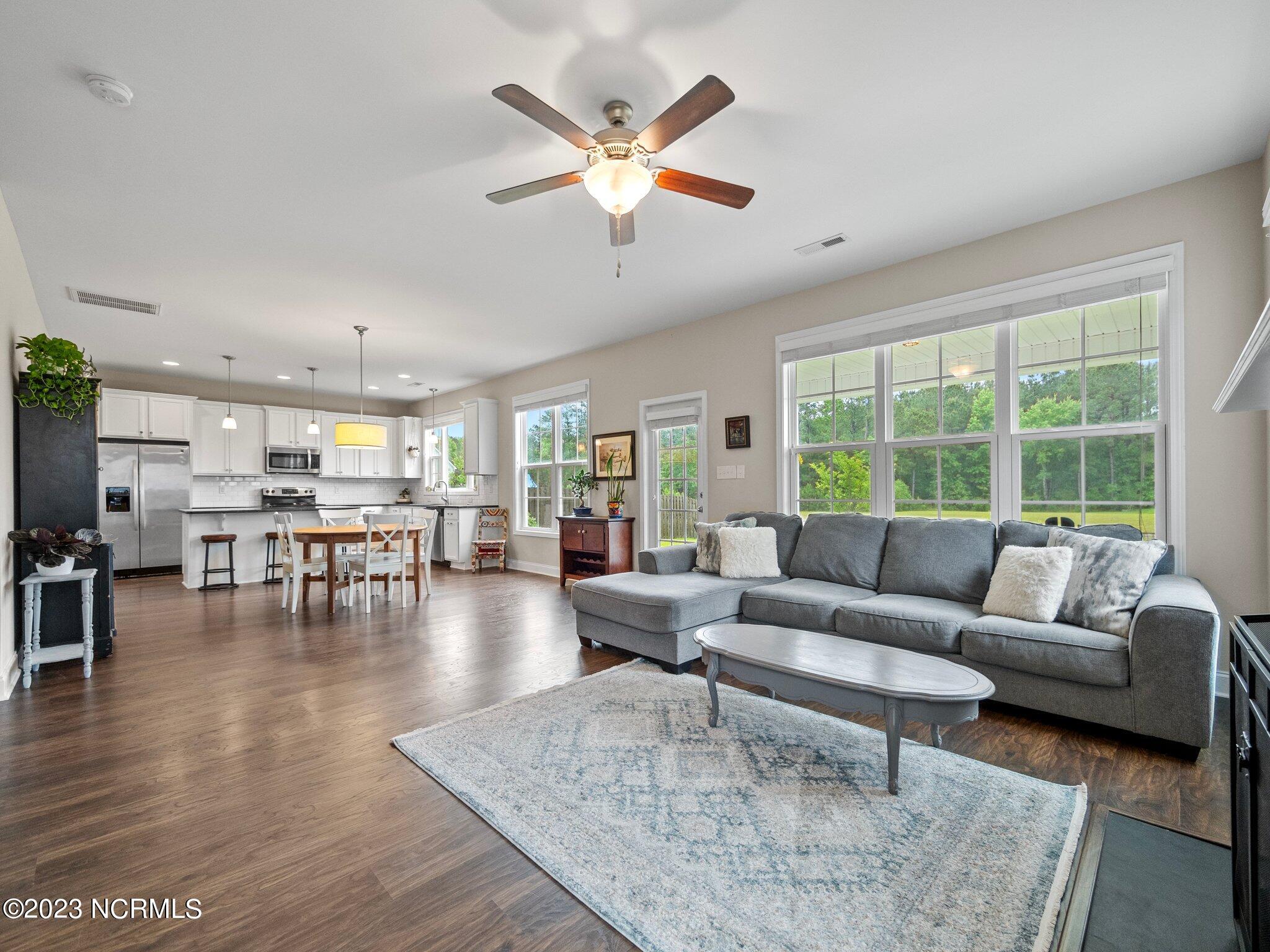 142 Poplar Branch Way Hampstead, NC 28443 - Photo 6 of 58 Living Room