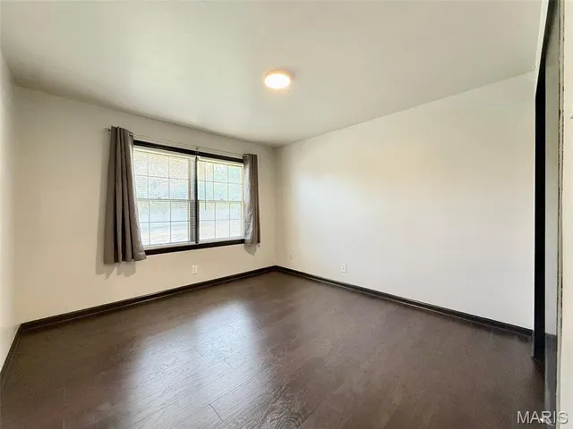 $1,050 | 9421 Sappington Road, Sunset Hills, MO 63126