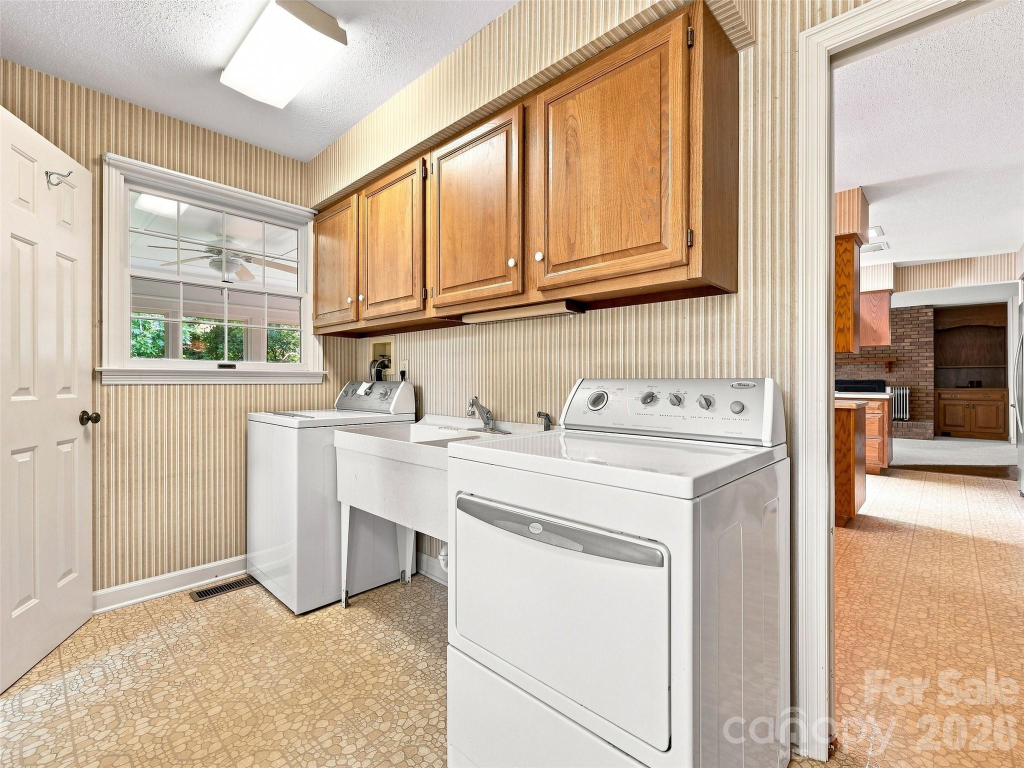 12 Legendary Road Hendersonville, NC 28739 - Photo 28 of 48 Gallery Image 28