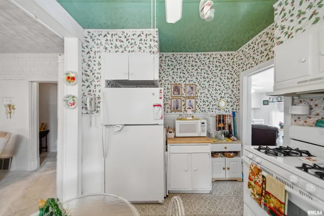 $115,000 | 4212 North Prospect Road, Peoria, IL 61603