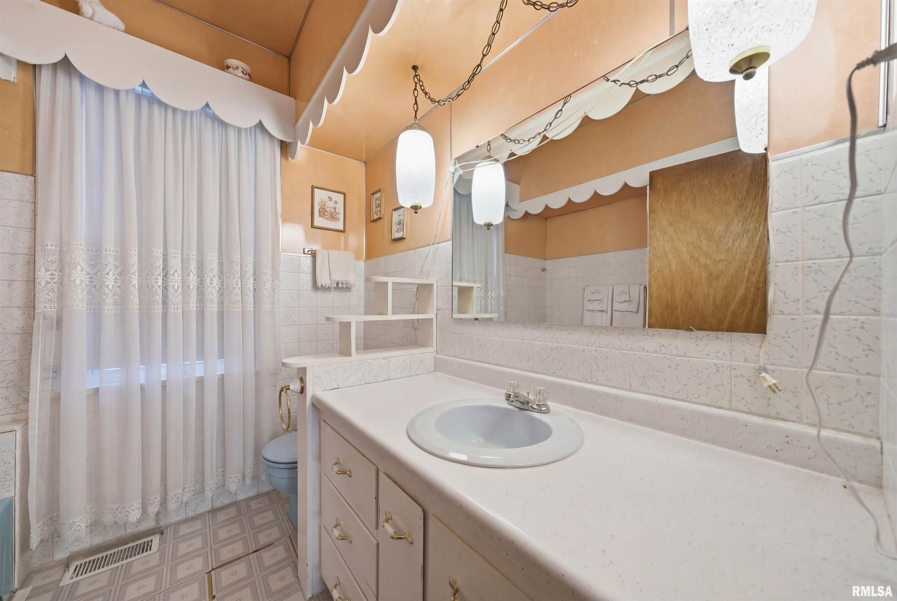 4212 North Prospect Road Peoria, IL 61603 - Photo 21 of 27