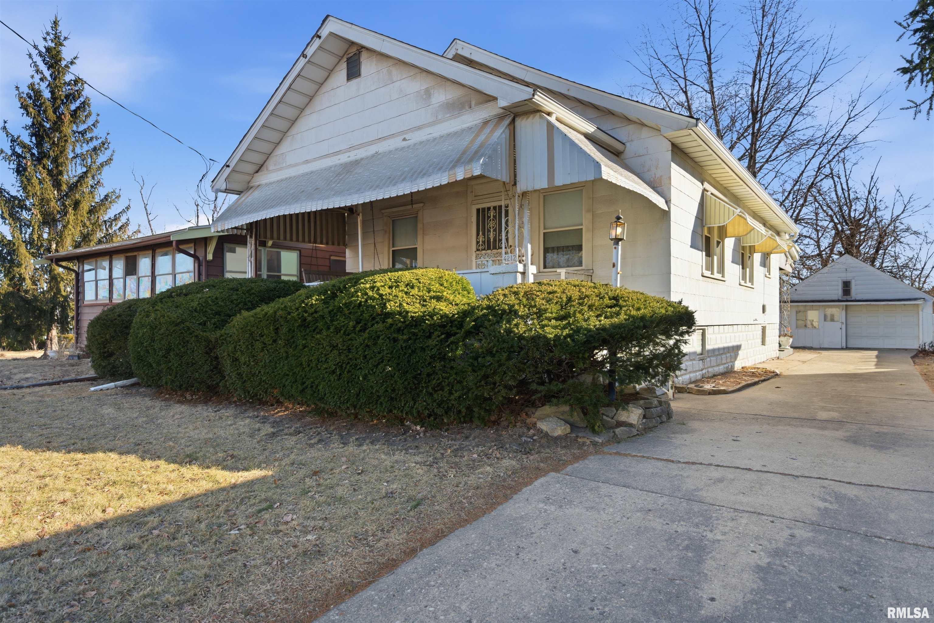 4212 North Prospect Road Peoria, IL 61603 - Photo 3 of 28