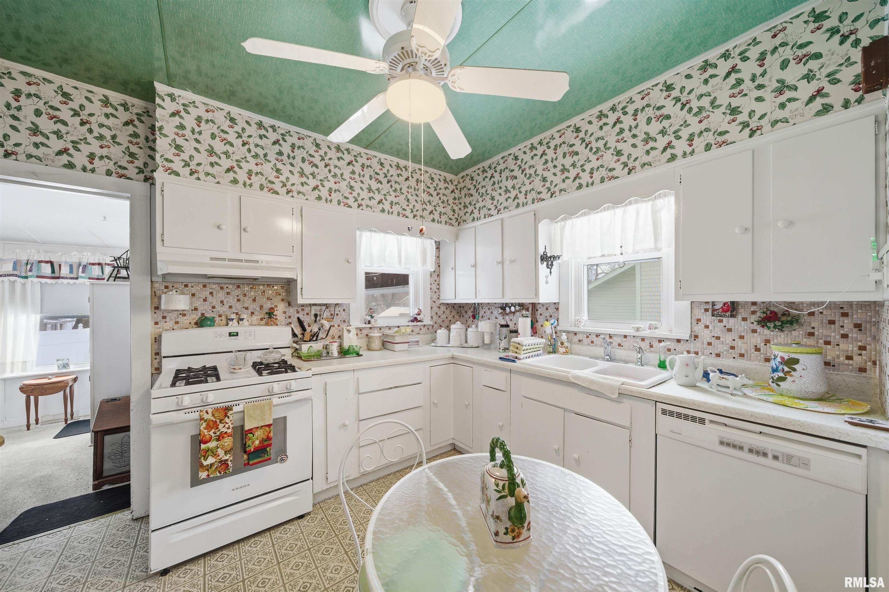 4212 North Prospect Road Peoria, IL 61603 - Photo 10 of 27