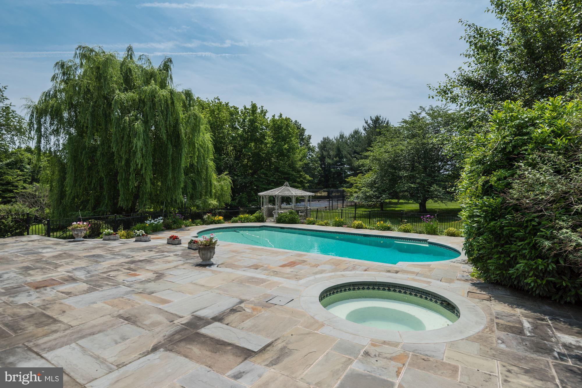 10918 Brent Road Potomac, MD 20854 - Photo 25 of 29 Pool with Spa