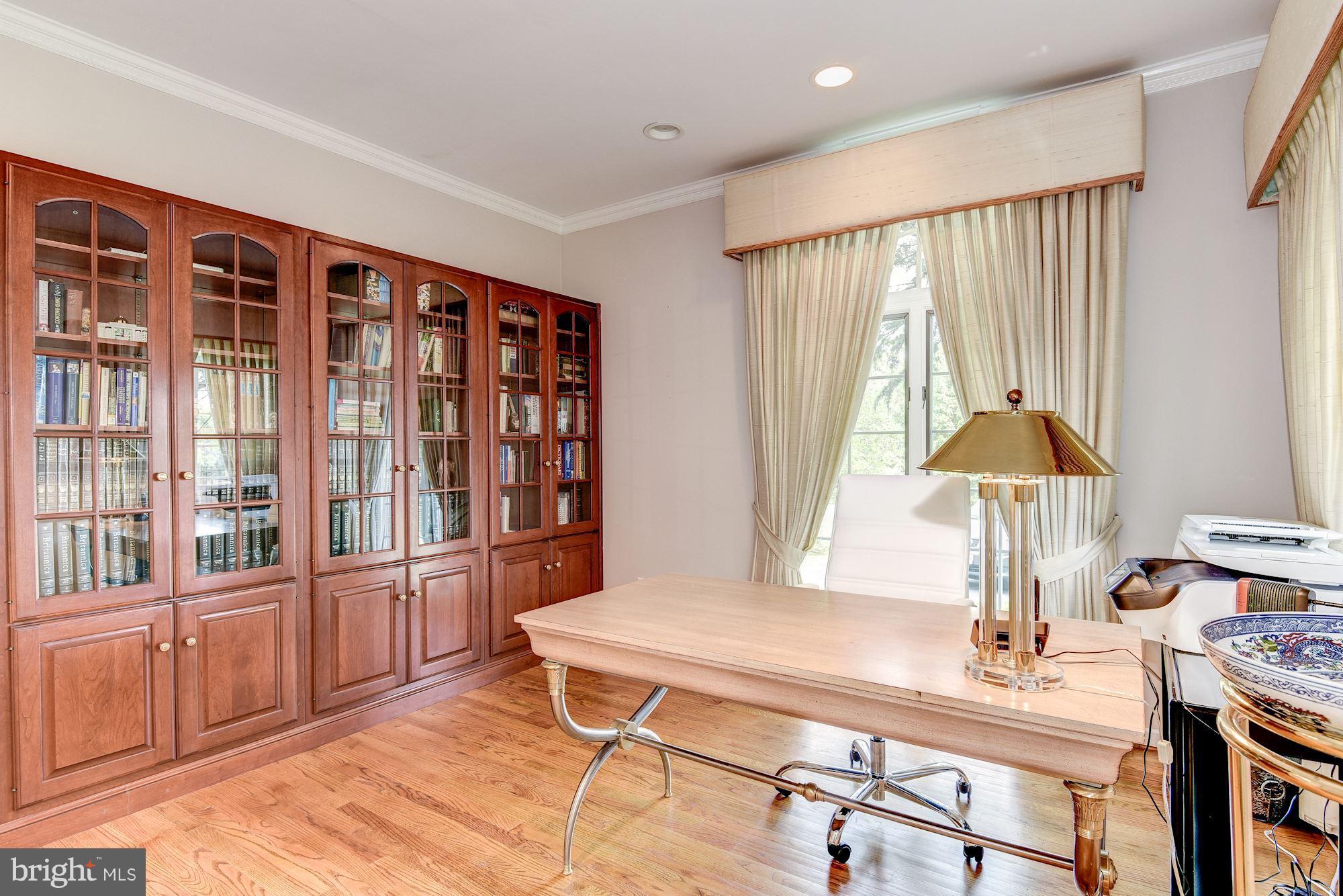 10918 Brent Road Potomac, MD 20854 - Photo 7 of 29 Office