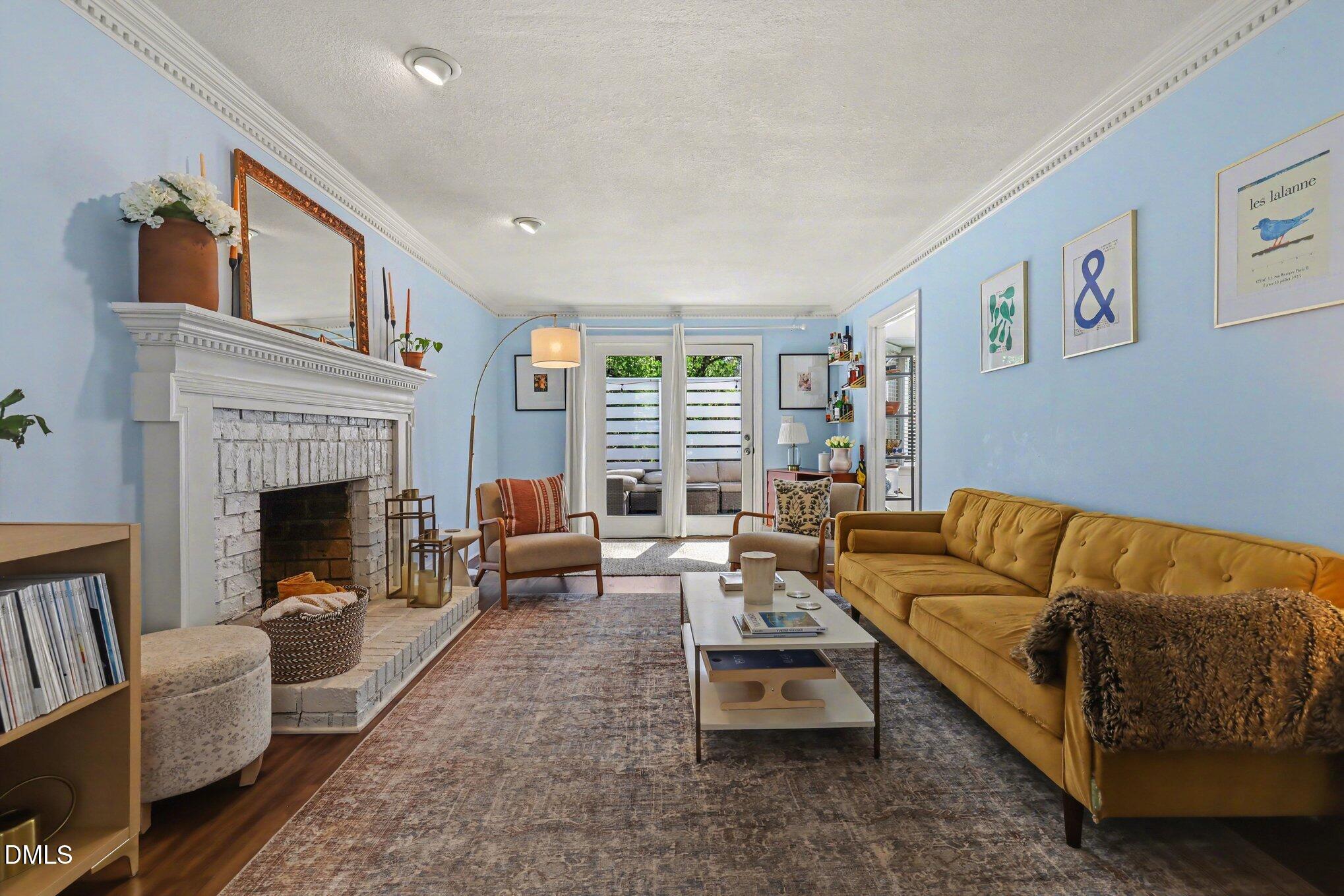 3204 Flintshire Road Raleigh, NC 27604 - Photo 15 of 26 oversized family room