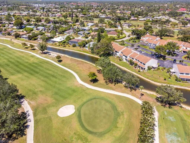 $299,000 | 508 Bristle Cone Lane, Unit 55, Naples, FL 34113