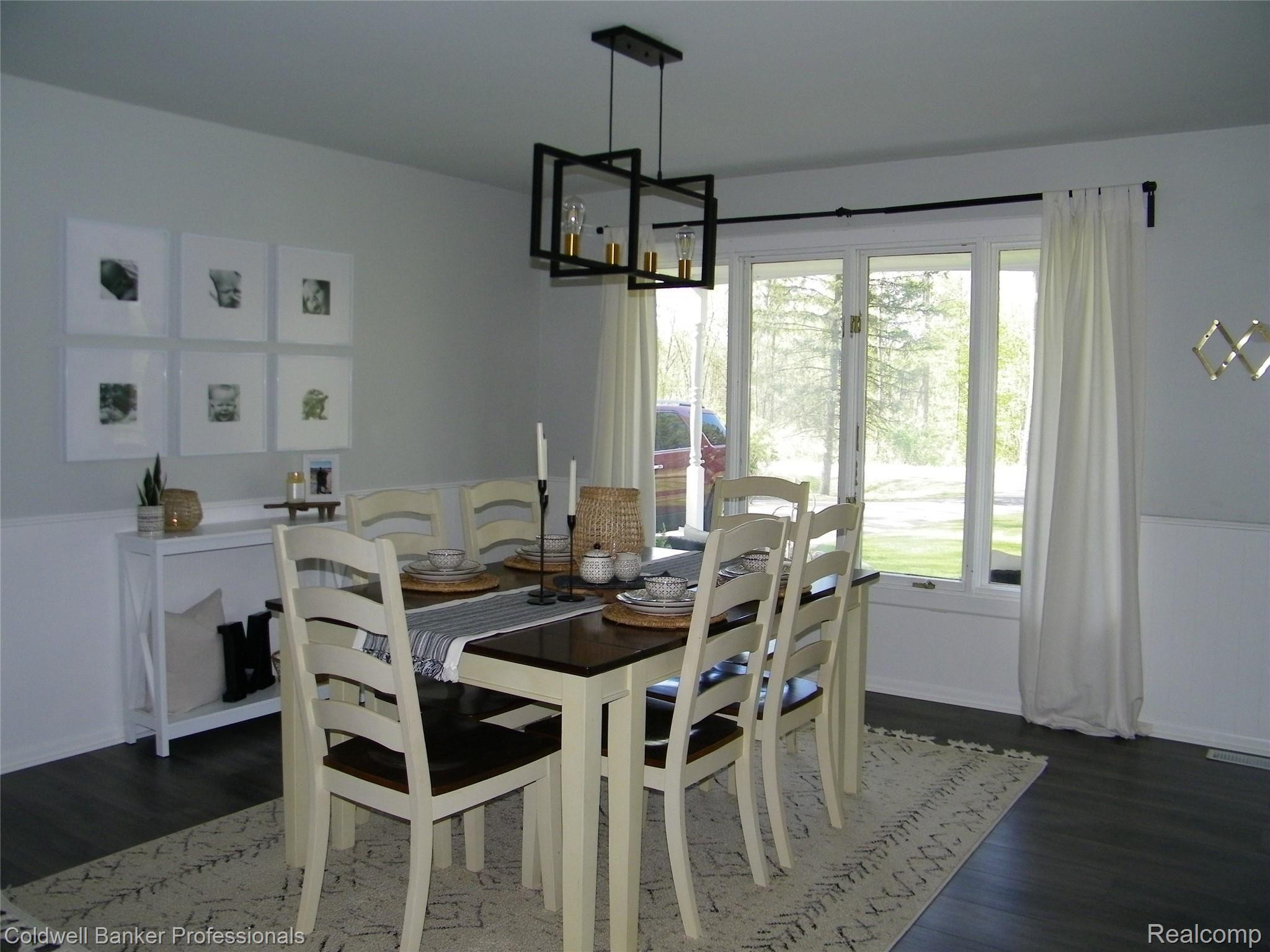 4917 West Oregon Road Lapeer, MI 48446 - Photo 4 of 25 102_0072.JPG