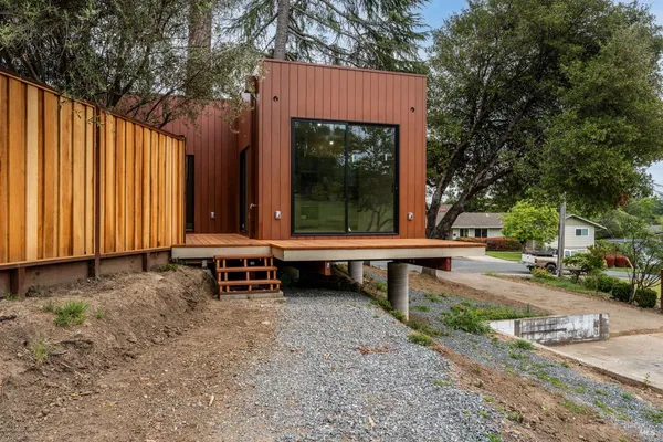 $595,000 | 1091 Maple Avenue, Ukiah, CA 95482