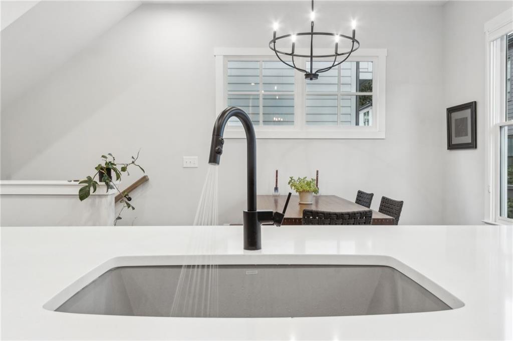 725 Perch Place Atlanta, GA 30312 - Photo 14 of 49