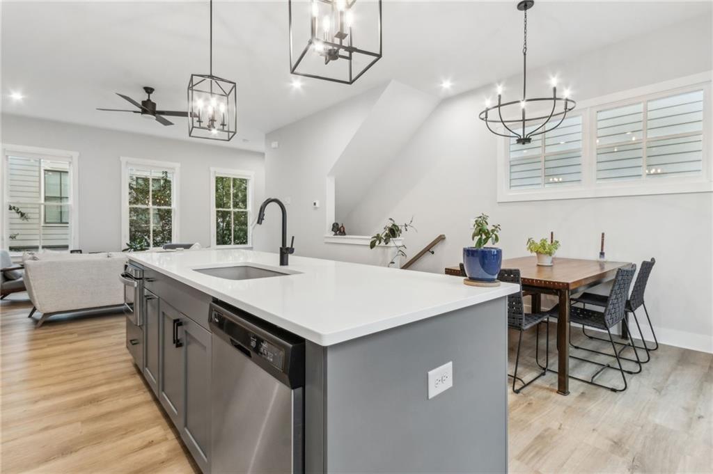 725 Perch Place Atlanta, GA 30312 - Photo 9 of 49