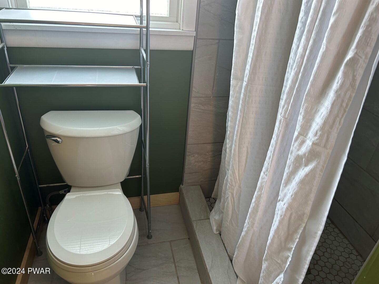705 Towpath Road Hawley, PA 18428 - Photo 23 of 62 Bathroom