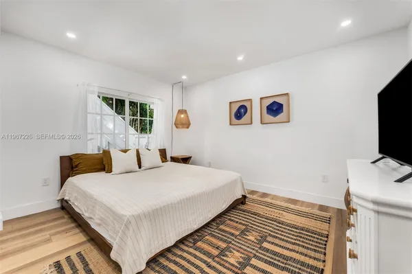 $1,750,000 | 3951 Park Drive, Miami, FL 33133